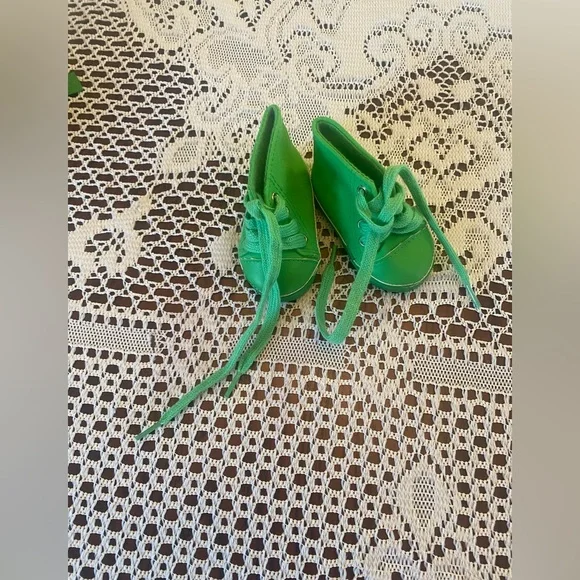 Four Piece St. Paddy’s Oufit - Picture 5 of 6